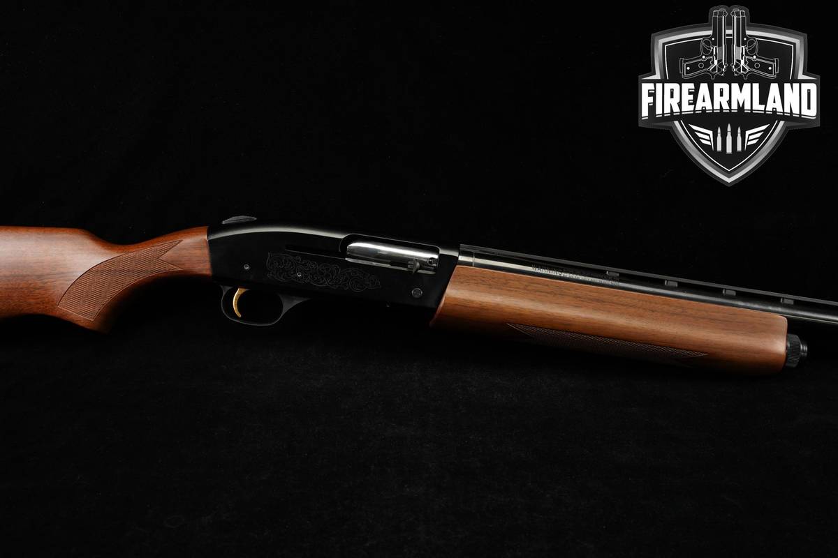 ENGRAVED Mossberg Model 9200 12-Gauge 28" Blued & Walnut