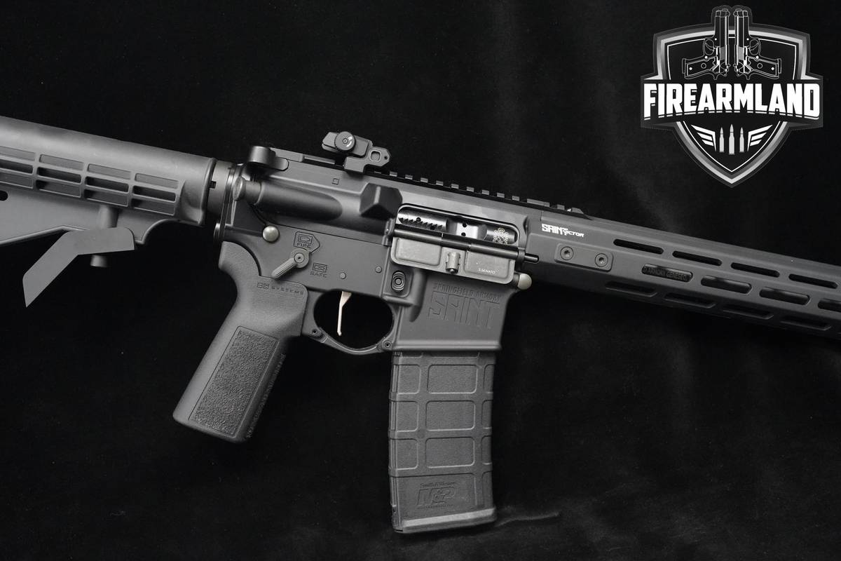 Springfield Armory Saint Victor 5.56 NATO AR-15 AR15 AR 16" +ORIG CASE