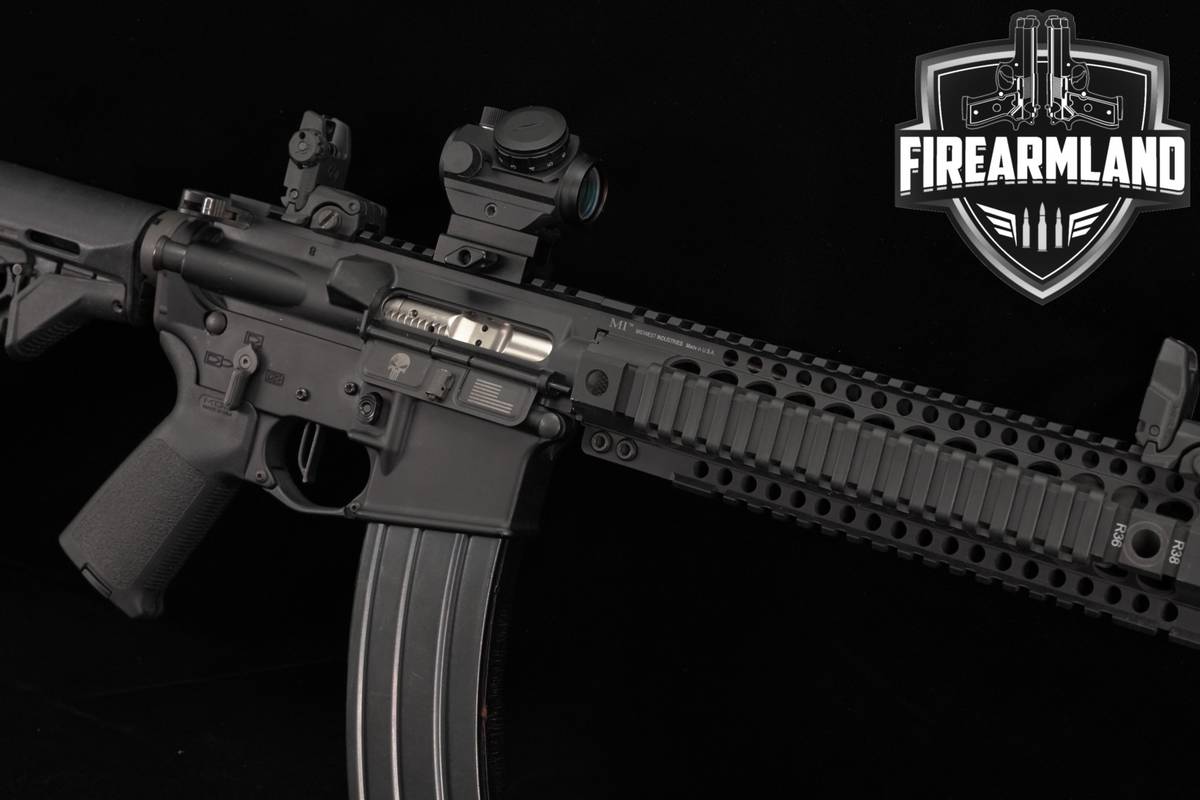 Spikes Tactical ST-15 5.56 NATO AR15 AR ST15 FLAT TRIGGER +BUSHNELL OPTICS