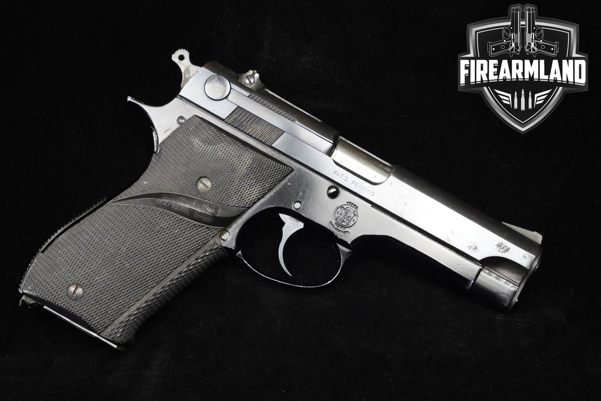 Smith & Wesson (S&W) Model 39 9mm 4" Blued S&W 39 +3 MAGS