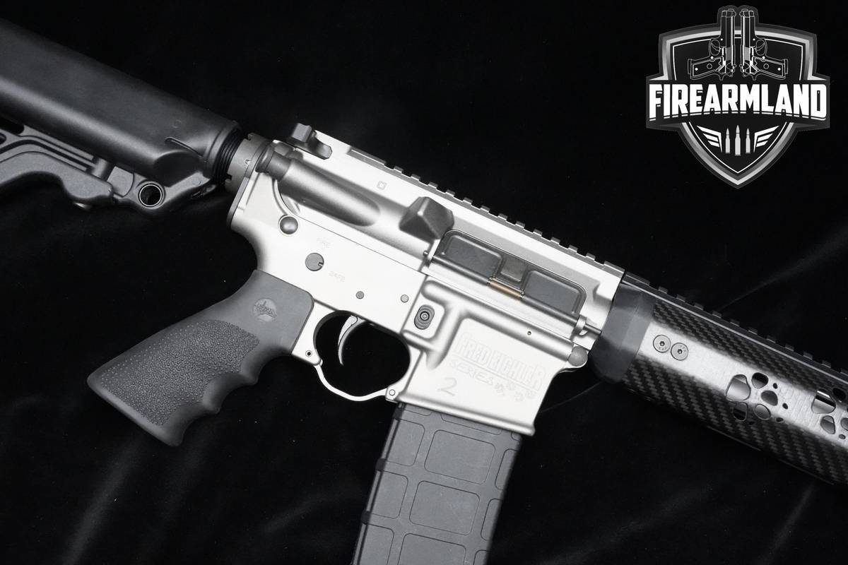 LIKE-NEW Rock River Arms LAR-15M FRED EICHLER SERIES PREDATOR2 16" LAR-15M