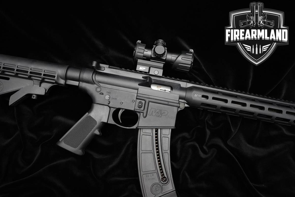 LIKE-NEW Smith & Wesson (S&W) M&P15-22 Sport 22LR 16.5" Rifle 15 M&P +OPTIC