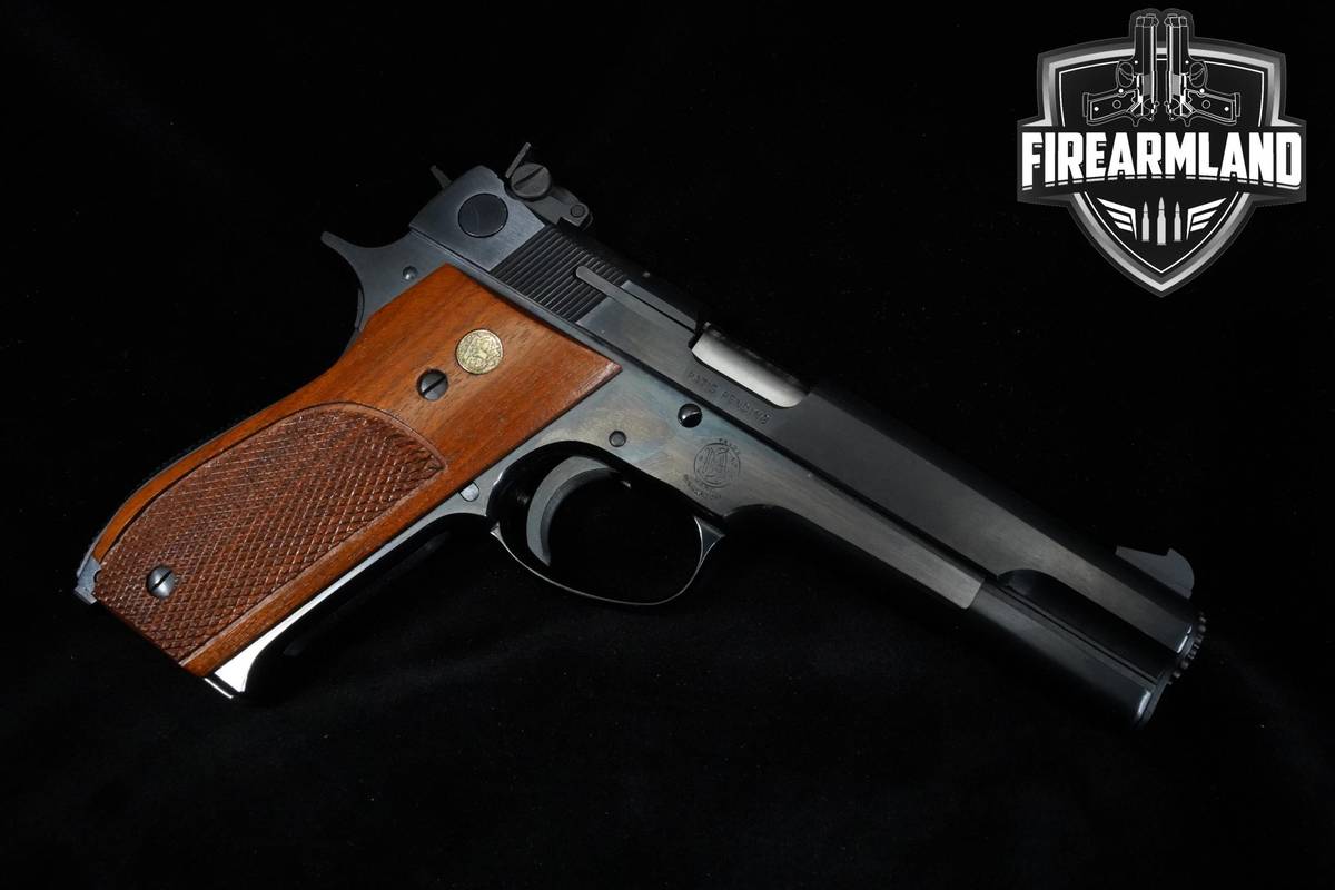 1973 Smith & Wesson (S&W) Model 52-2 Target 38 Special 5" Blued Model 52