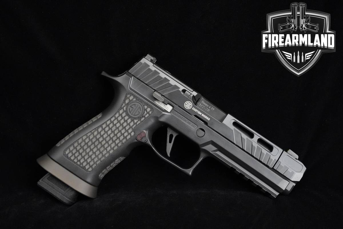 LIKE-NEW Sig Sauer P320 Spectre Comp Blackout 9mm Sig-Sauer-P320-Spectre
