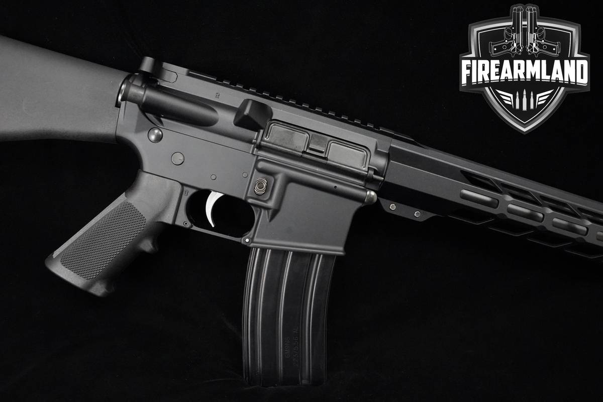 LIKE-NEW Anderson Manufacturing AM-15 5.56 NATO AR-15 
Anderson 16" AM-15