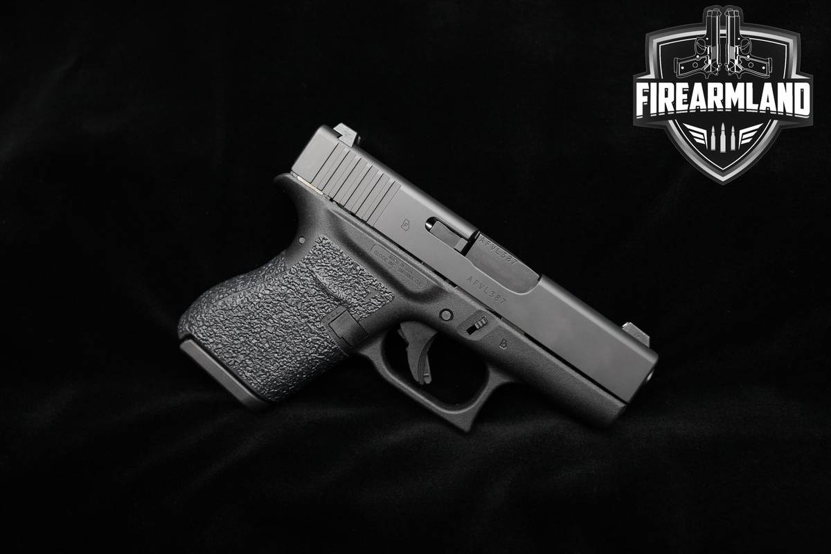 LIKE-NEW Glock 43 9mm 3.41" 43 Glock G43 +3 MAGS