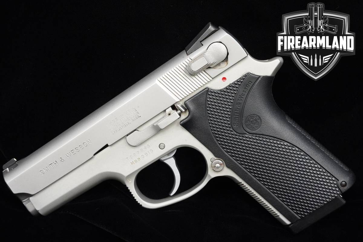 1990 Smith & Wesson (S&W) Model 3913 9mm 3.5" S&W 3913 +2 MAGS & ORIG BOX