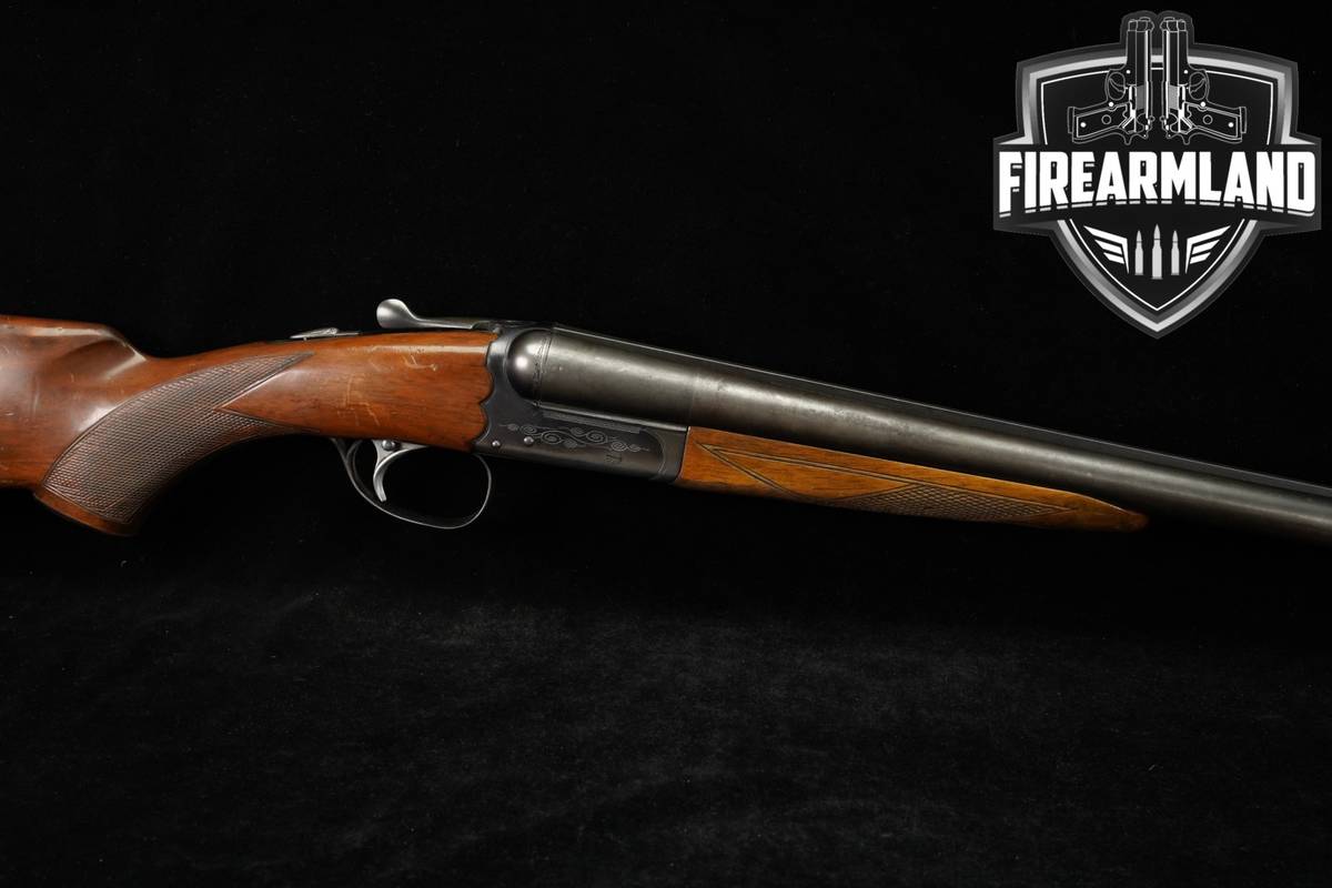 Ithaca Model 100 12-Gauge 28" Blued & Wood SKB JAPAN SxS M100