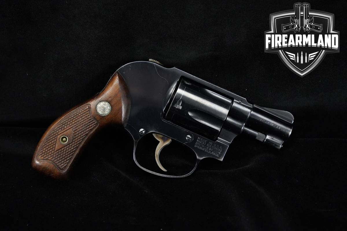 1958-1962 Smith & Wesson (S&W) Model 49 The Bodyguard 38 Special 2" S&W 49