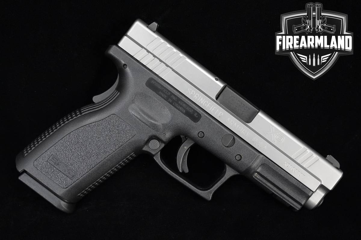 Springfield Armory XD Compact 9mm Springfield XD XD-Compact 2MAGS & HOLSTER