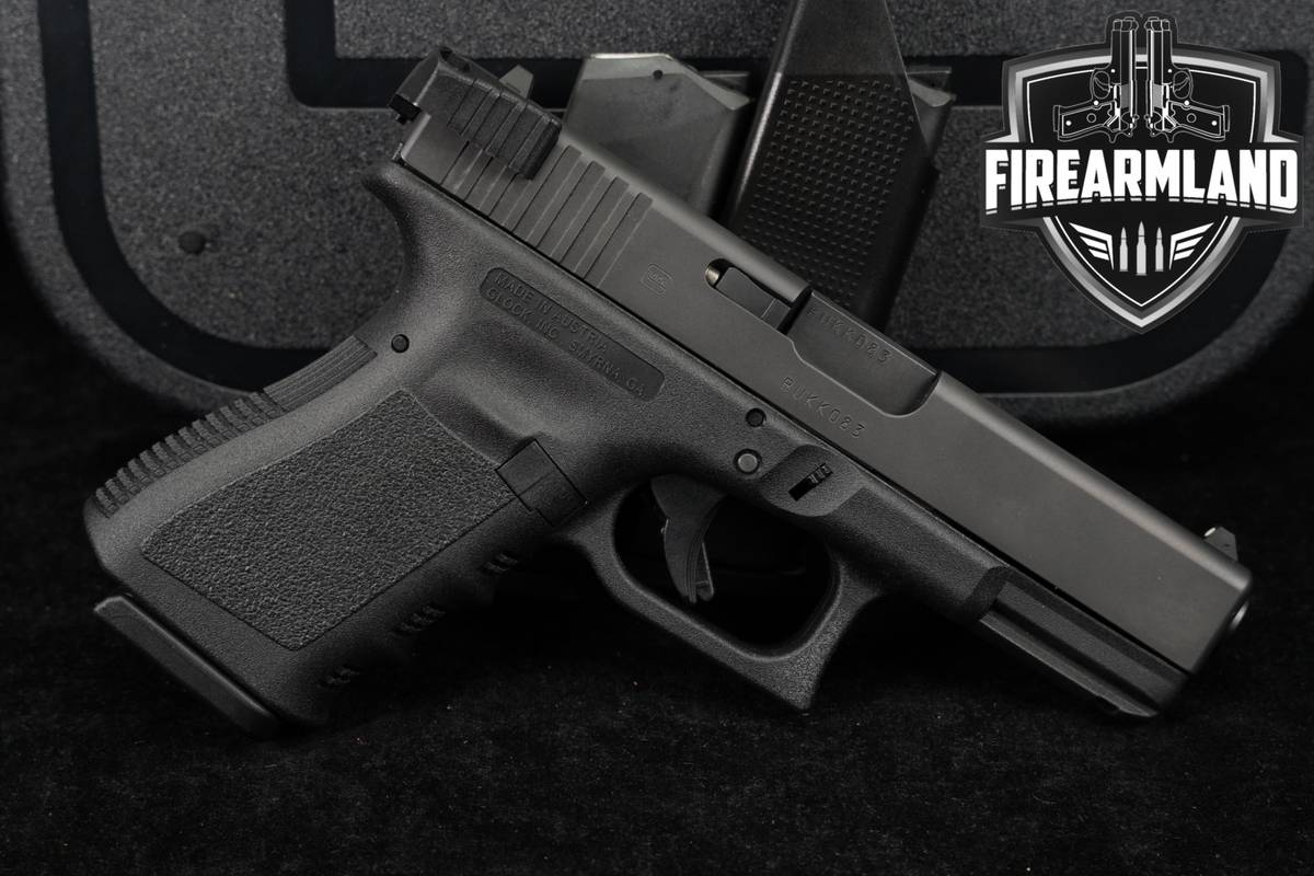 Glock 19 Gen3 G19 Gen 3 9mm 4.02 +THREE MAGS & ORIG CASE