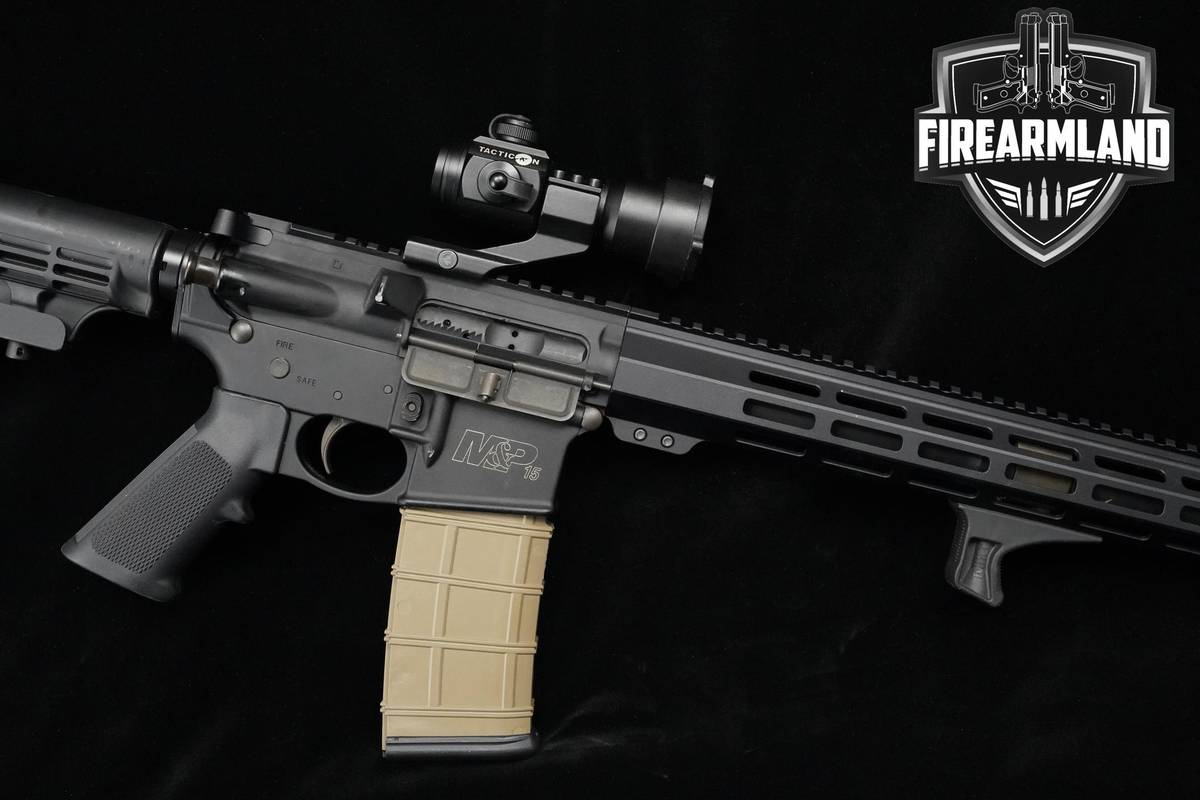 Smith & Wesson (S&W) M&P15 5.56 NATO AR-15 AR15 AR S&W-M&P15 M&P-15 +OPTIC