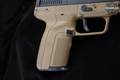FN Herstal (FNH) Five-seveN FDE/BLK 5.7X28mm Two-Tone in Excellent Condition Image 4