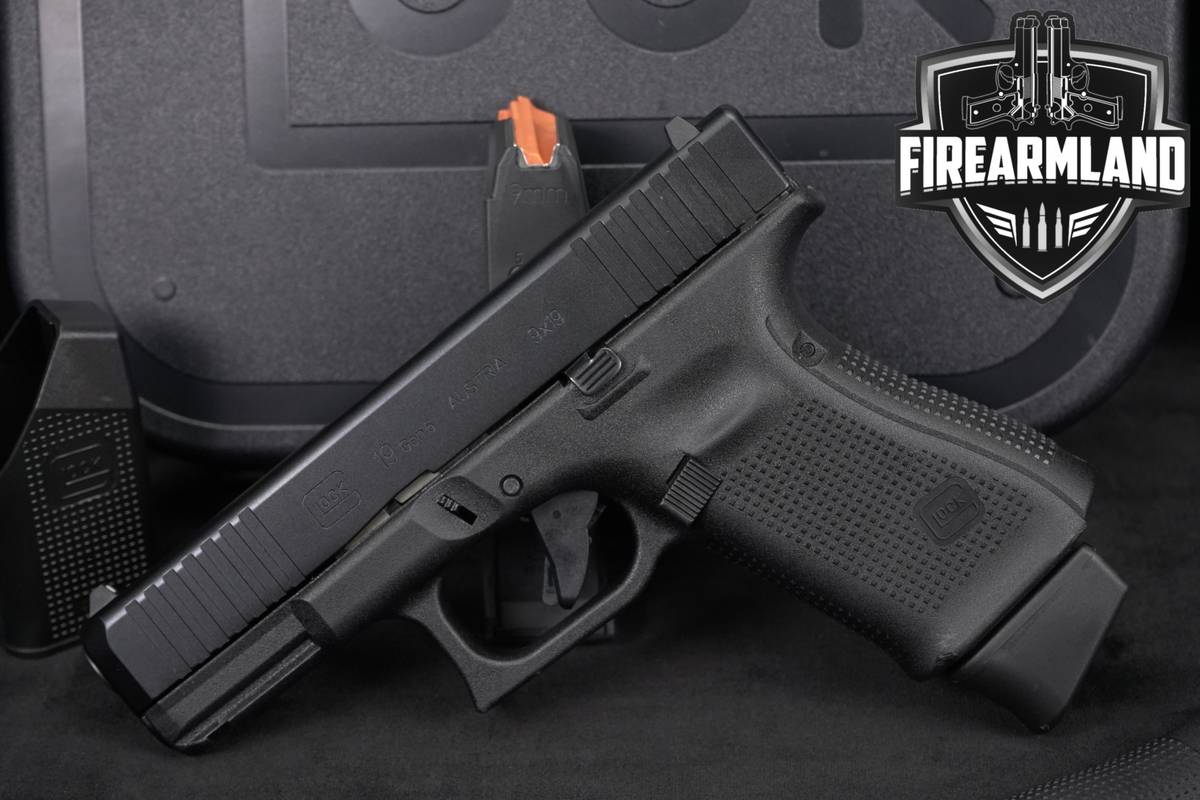 Glock 19 Gen5 G19 Gen 5 9mm 4" +2 MAGS & ORIG CASE