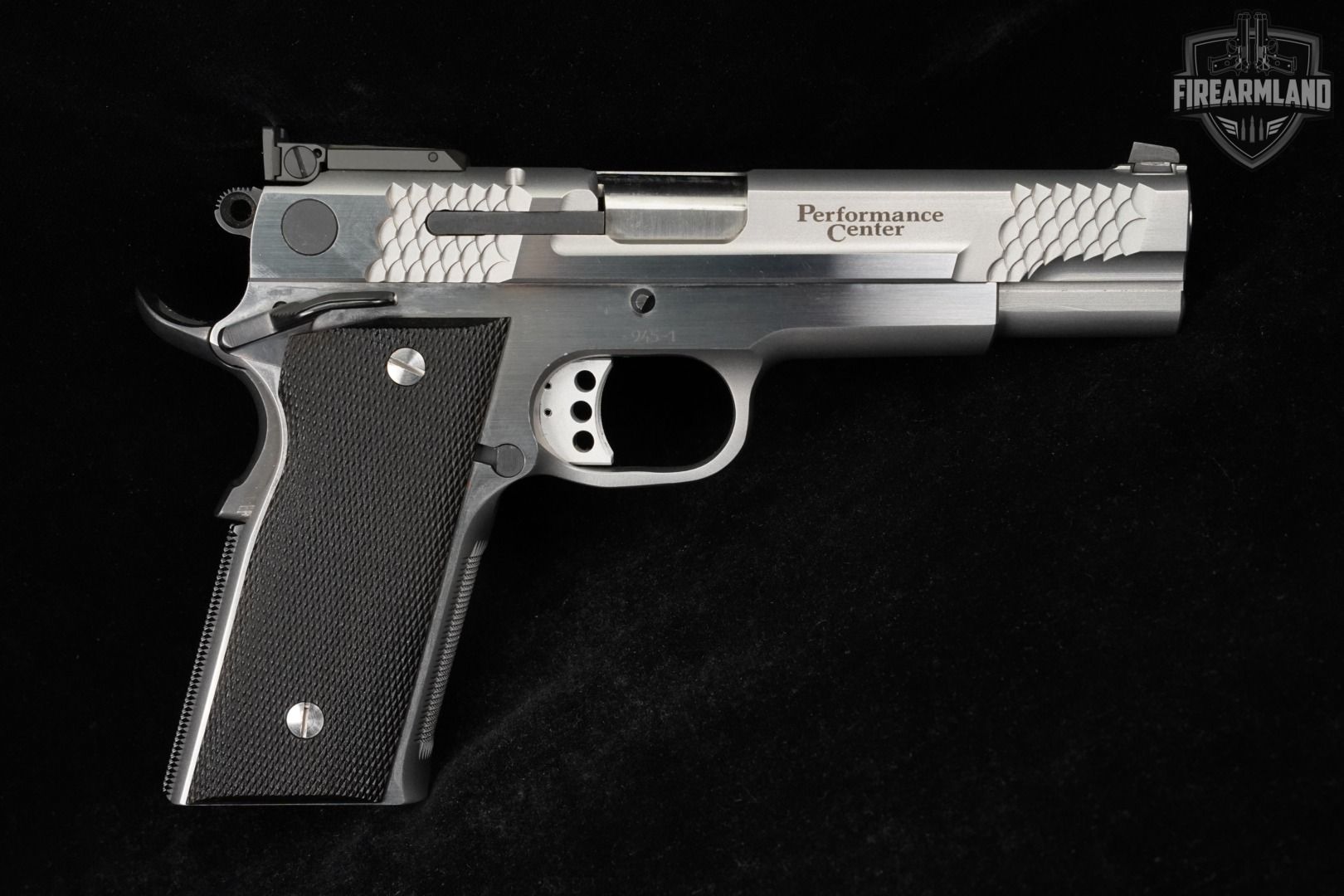 Smith & Wesson 945-1 Performance Center .45 ACP 5