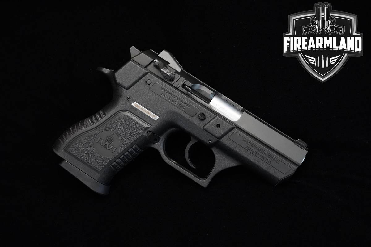 IWI Desert Eagle 9mm 3.64" IWI-Desert Eagle Baby Eagle +2 MAGS & ORIG CASE