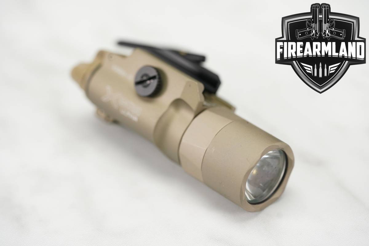 SureFire X300 Ultra X300U-B 1000 Lumens & 11,300 Candela Weapon Light X-300