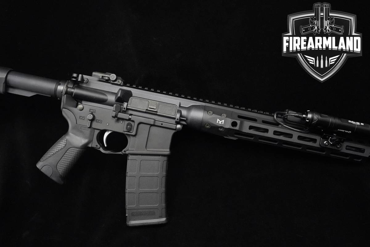 LWRC M6IC IC-DI 5.56 NATO AR-15 AR15 AR LWRC-M6IC AR-15-AR15 AR M6-IC 4MAGS