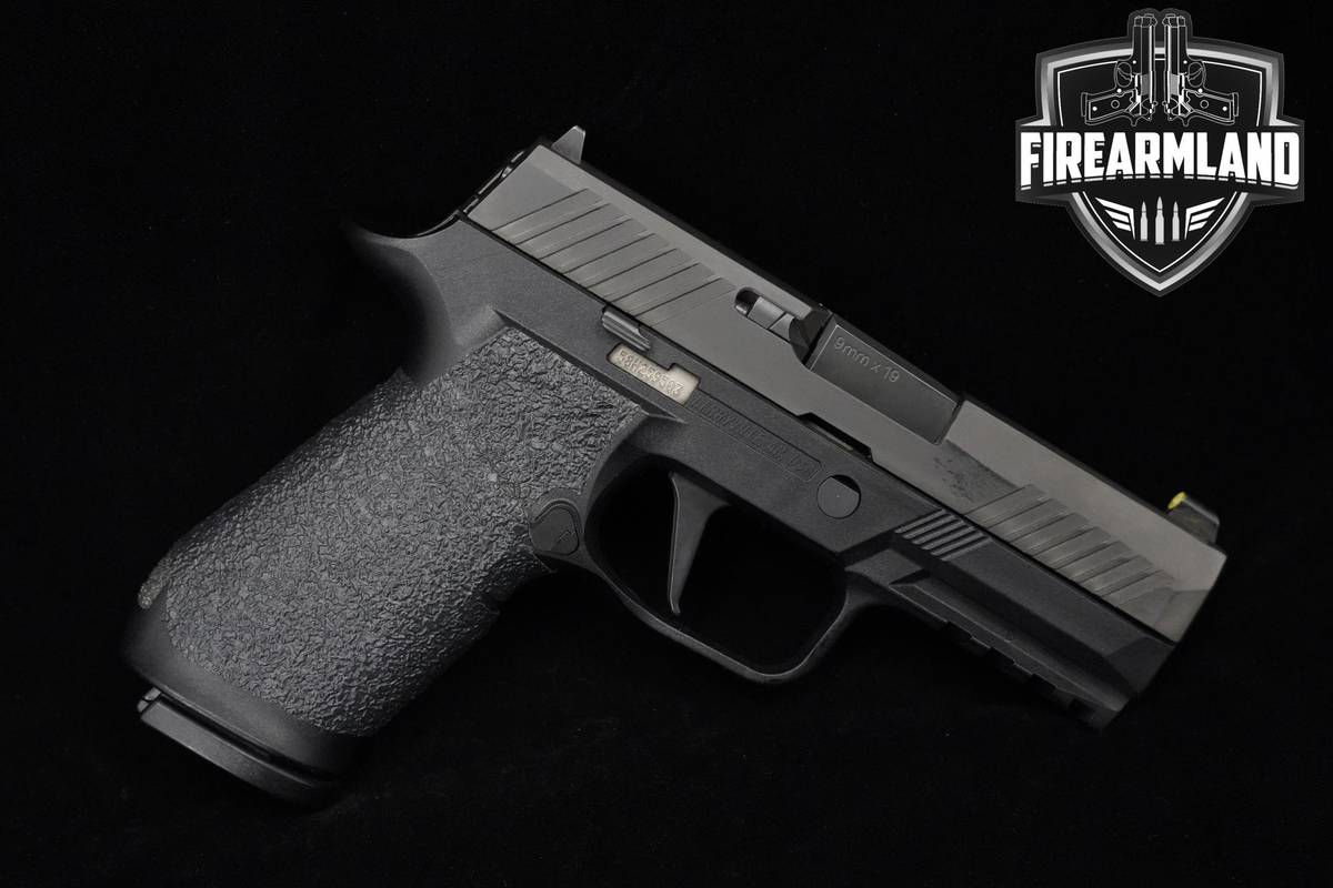 Sig Sauer P320C Compact 9mm Sig-Sauer P320C P320-C P-320 4 MAGS & ORIG CASE