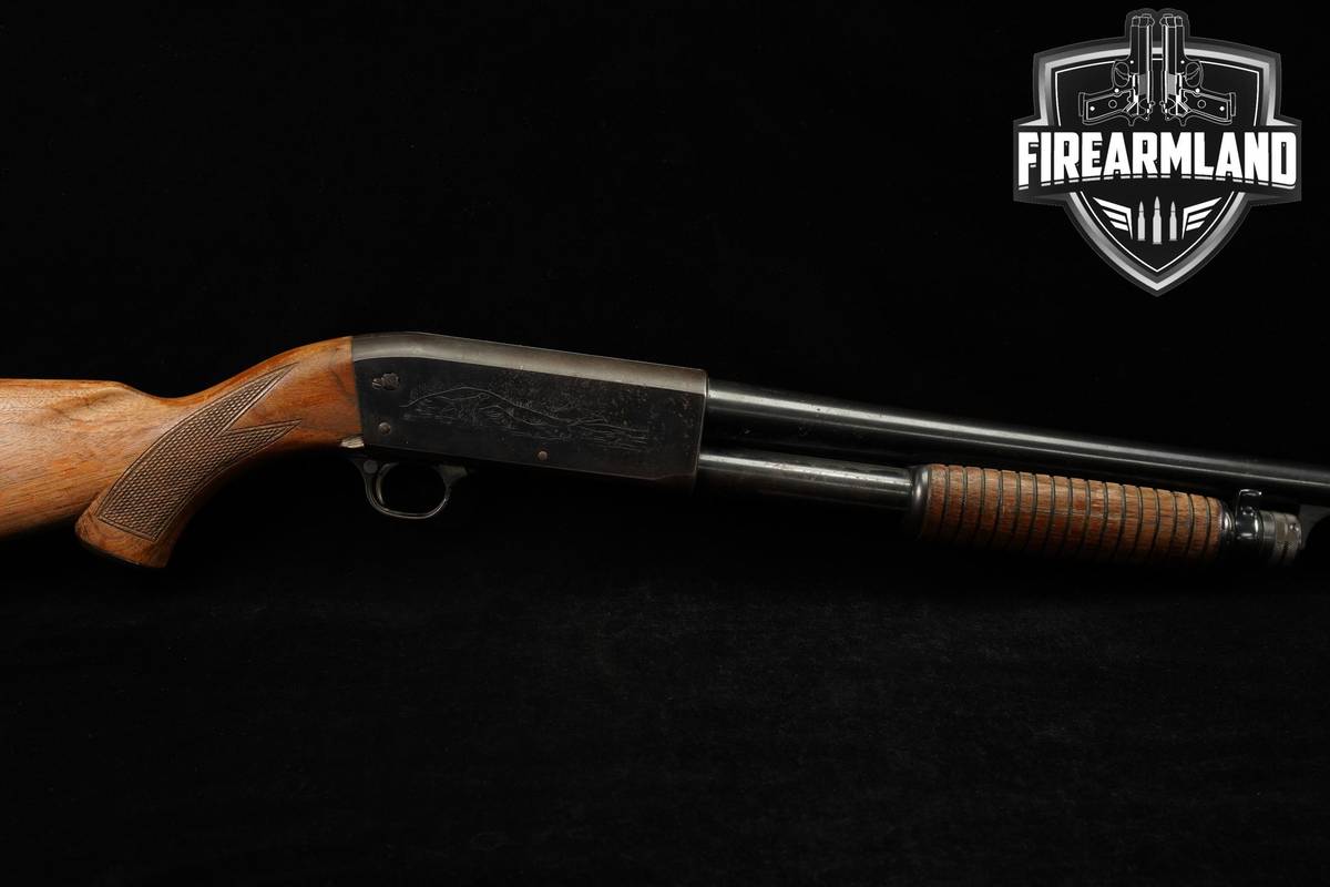 VINTAGE 1952 Ithaca Model 37 Featherlight 12-Gauge 30" Blued & Hardwood