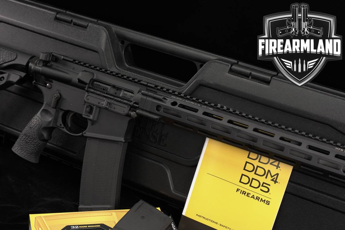 Daniel Defense DDM4 V7 SLW 5.56 NATO AR-15 AR15 16.1 +3 MAGS, CASE