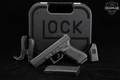 Glock 17 Gen4 9mm Luger Black in Good Condition Image 2