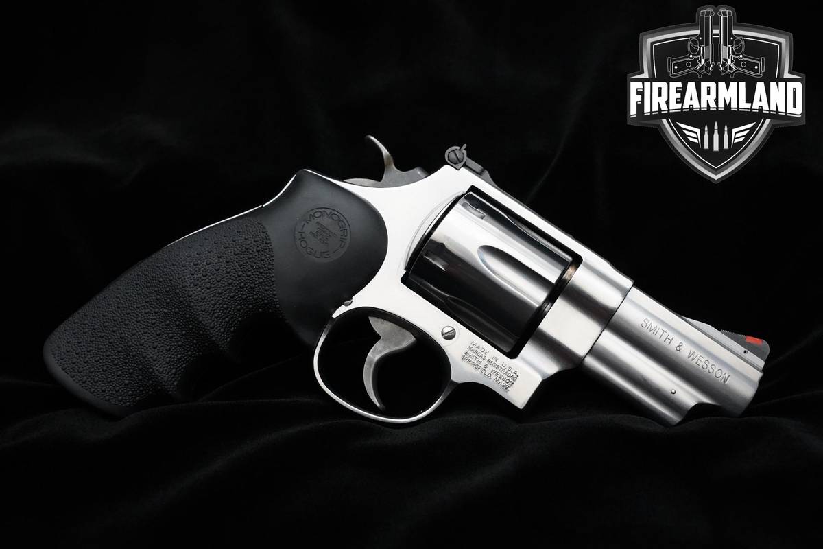 Smith & Wesson (S&W) 629-6 Deluxe 44 Magnum 3" Stainless Revolver ORIG CASE