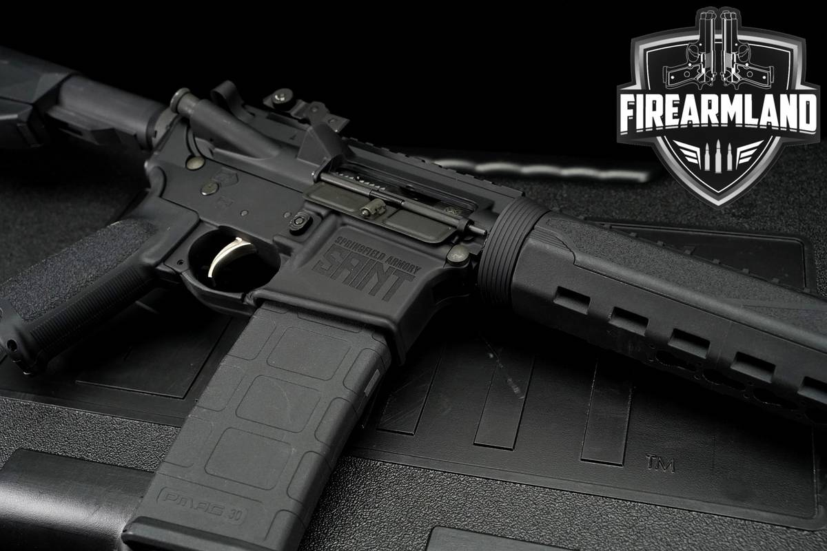 Springfield Armory SAINT 5.56 NATO AR-15 AR15 16 C158 BOLT +ORIG CASE, PMAG