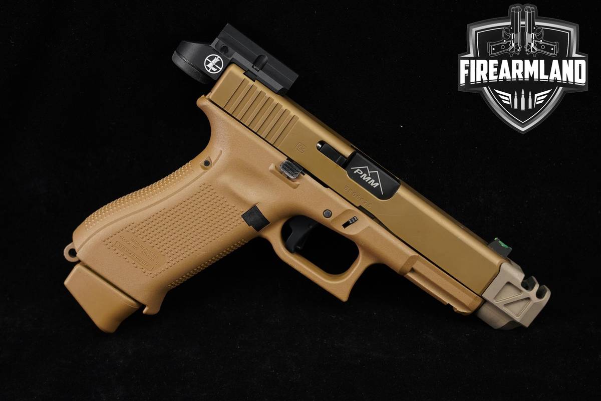 COMPENSATEED Glock 19X Gen 5 Crossover 9mm 4.02" Coyote +2 MAGS & ORIG CASE