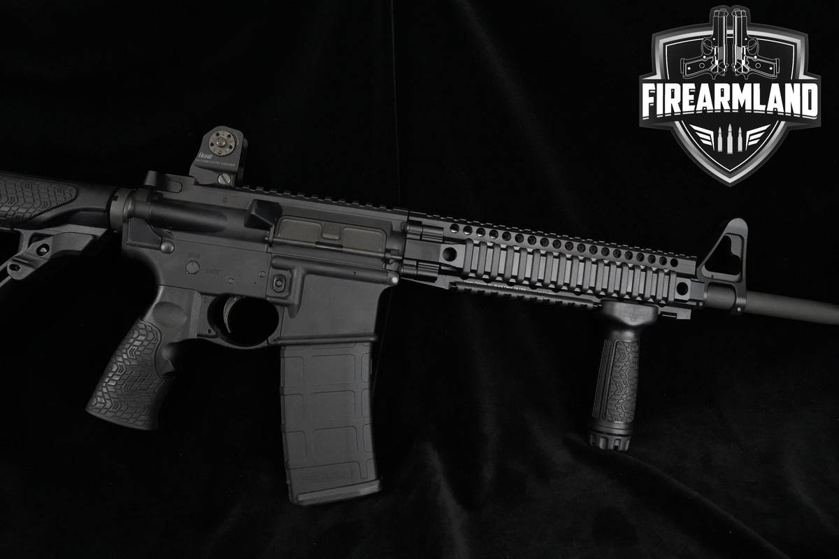 Daniel Defense DDM4 V3 5.56 NATO AR-15 AR15 AR 16" DDM4V3 DD-M4 +ORIG CASE
