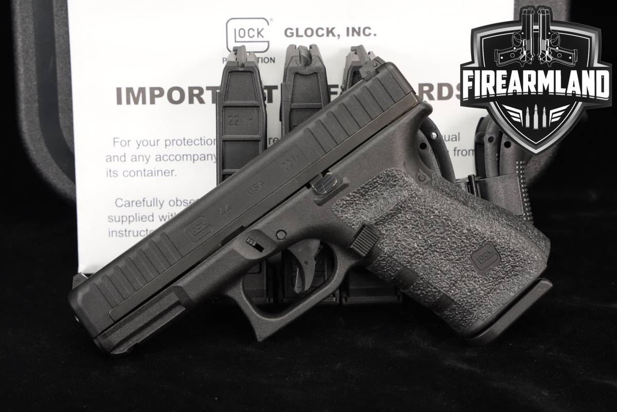 Glock 44 G44 22LR 4.02 +4 MAGS & ORIG CASE