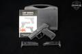 Heckler & Koch (H&K, HK) USP Compact V1 9mm Luger (9x19 Para) Black in Excellent Condition Image 2