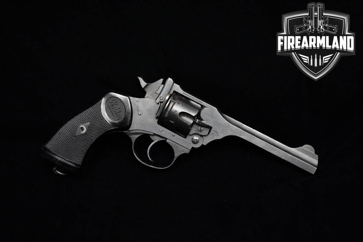 1942 Webley Mark IV Service .38 145/200 War Finish Webley-Mark IV +HOLSTER