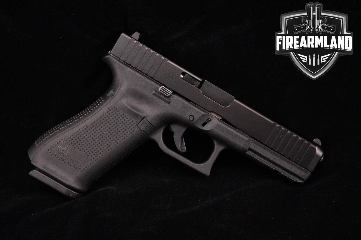 Glock 17 Gen5 9mm 4.49" Full-Size G17 Gen-5 +3 MAGS & ORIG CASE