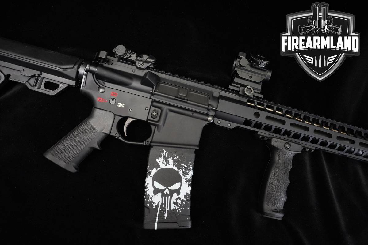 Spikes Tactical Model ST15 PUNISHER 5.56 NATO 16" Spikes ST15 ST-15 +OPTIC