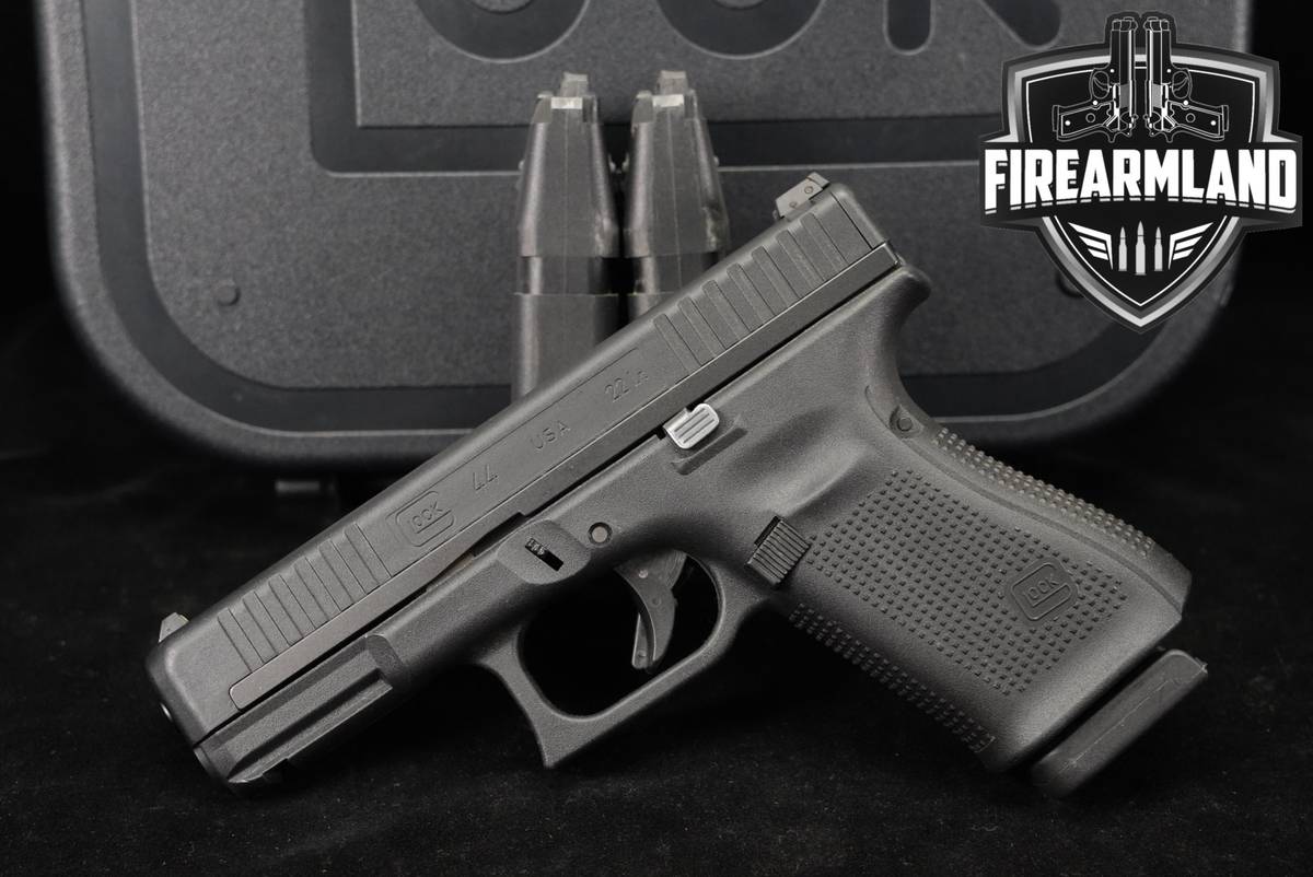 Glock 44 G44 22LR 4.02" +3 MAGS & ORIG CASE