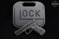 Glock 22 Gen3 .40 S&W Black in Good Condition Image 2