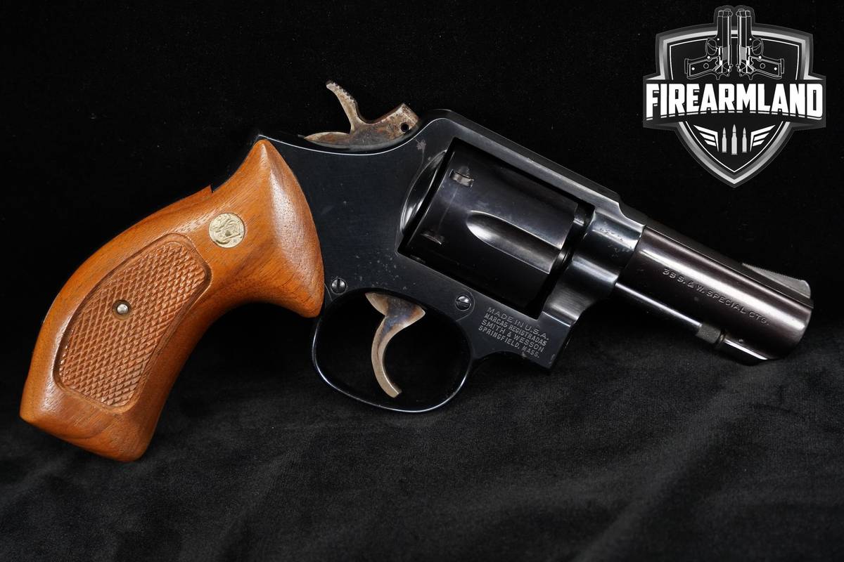 Smith & Wesson Model 10-8 Heavy Barrel 38 Special 3" Blued & Walnut