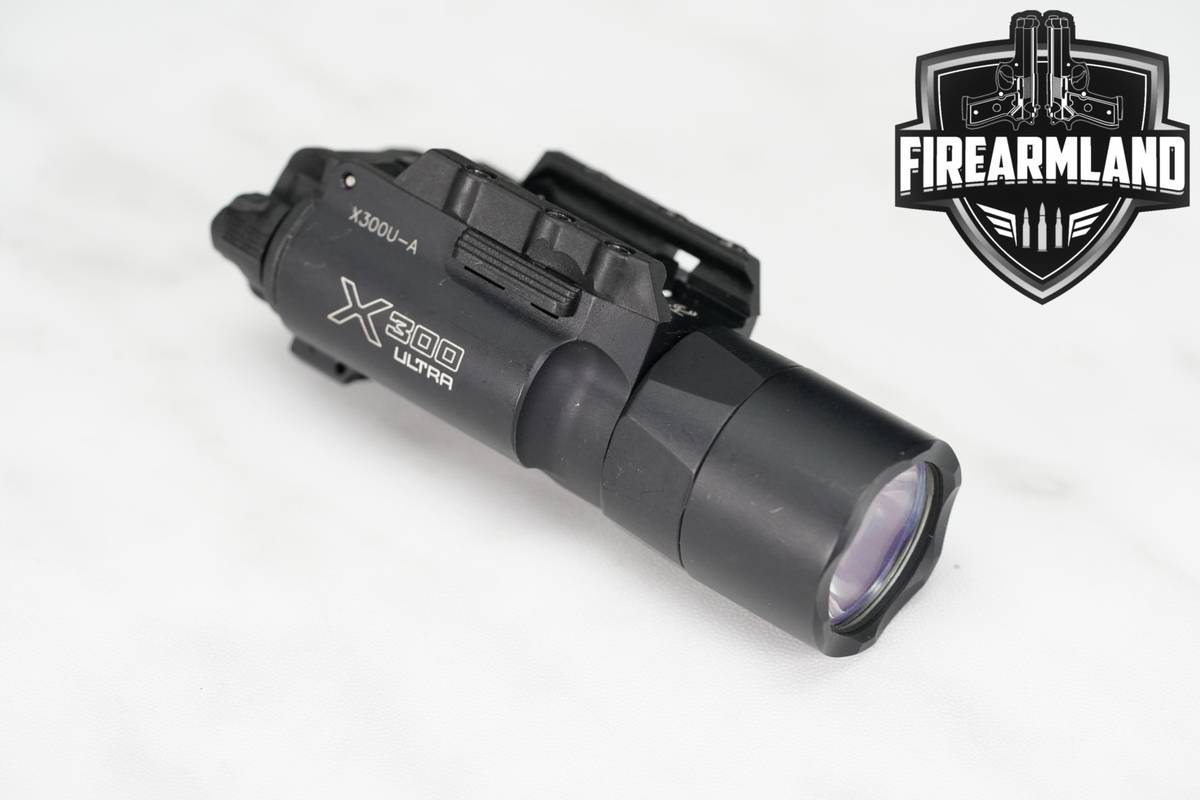 SureFire X300 Ultra 1000 Lumens & 11,300 Candela Weapon Light X300U