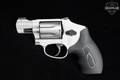 Smith & Wesson (S&W) Model 632UC Lipsey's Ultimate Carry .32 H&R MAG Silver in Excellent Condition Image 3