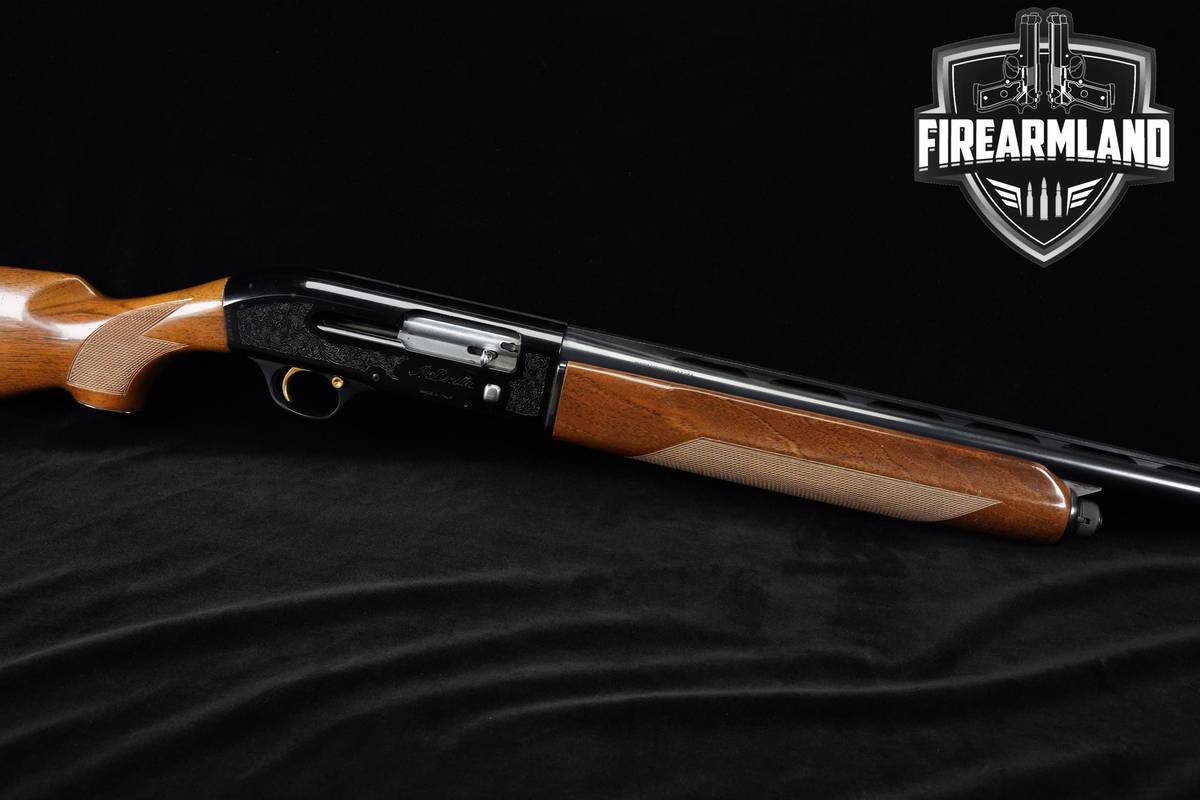 1970s ITALIAN P. Beretta A-M-301 Magnum 12-Gauge P 30" Blued & Walnut 3
