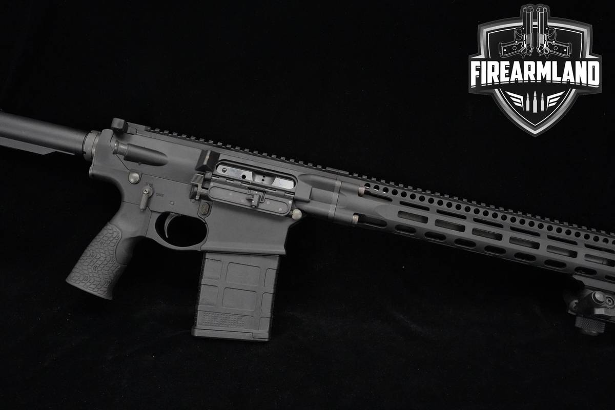 Daniel Defense DD5 V4 7.62 NATO AR-10 AR10 AR Daniel-DD5-V4 +2 MAGS & CASE