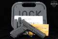 Glock G22 Gen 3 .40 S&W Black in Very Good Condition Image 2