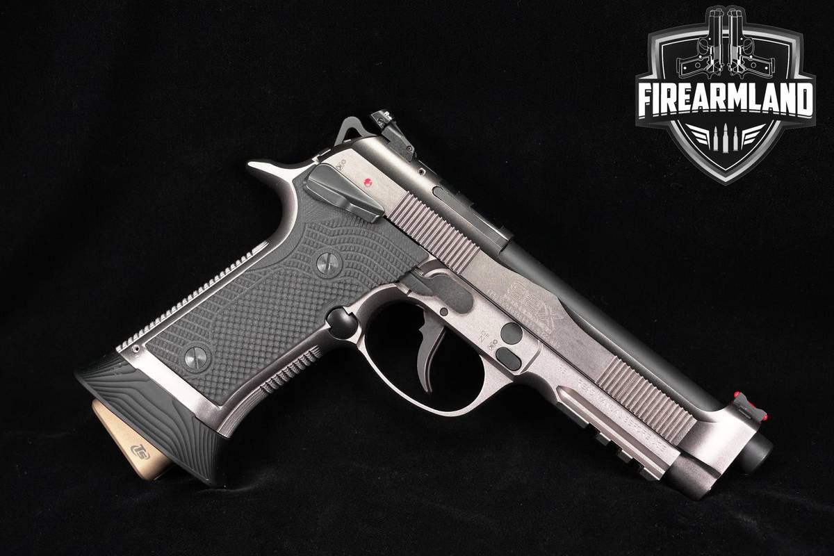Beretta 92X Performance Carry Optics Ready 9mm 4.9" +2 MAGS & ORIG BOX
