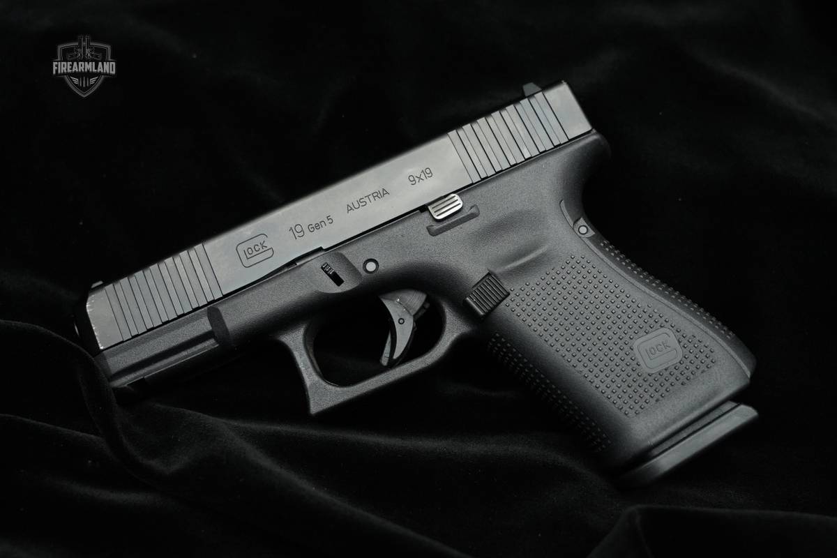 GLOCK 19 Gen5 9mm Pistol Glock Gen 5 19 G19 9mm G19 Semi Pistol 9 mm 9x19