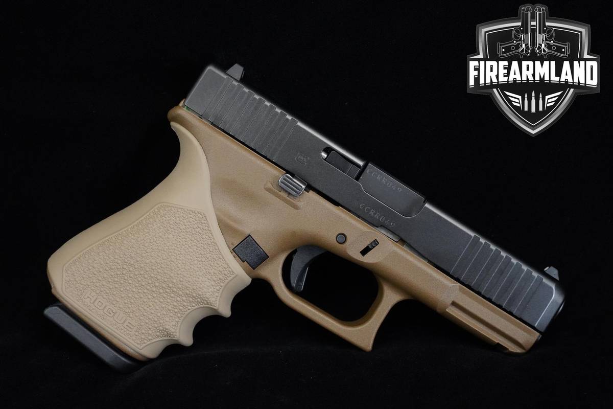 Glock 19 Gen5 9mm FDE/Black Glock G19 G-19 Gen-5 +5 MAGS & ORIG CASE