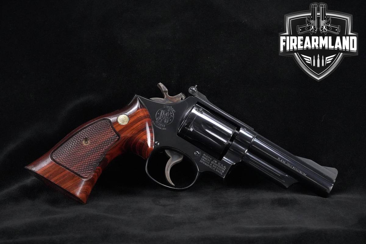 VINTAGE 1974 Smith & Wesson Model 19-3 Combat Magnum 357-Mag 4" S&W 19-3