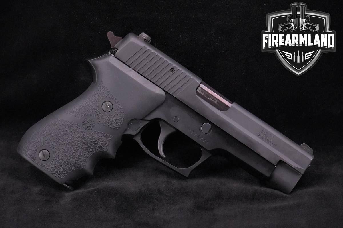 Sig Sauer P220 45 ACP 4.4" Nitron P 220 +6 MAGS