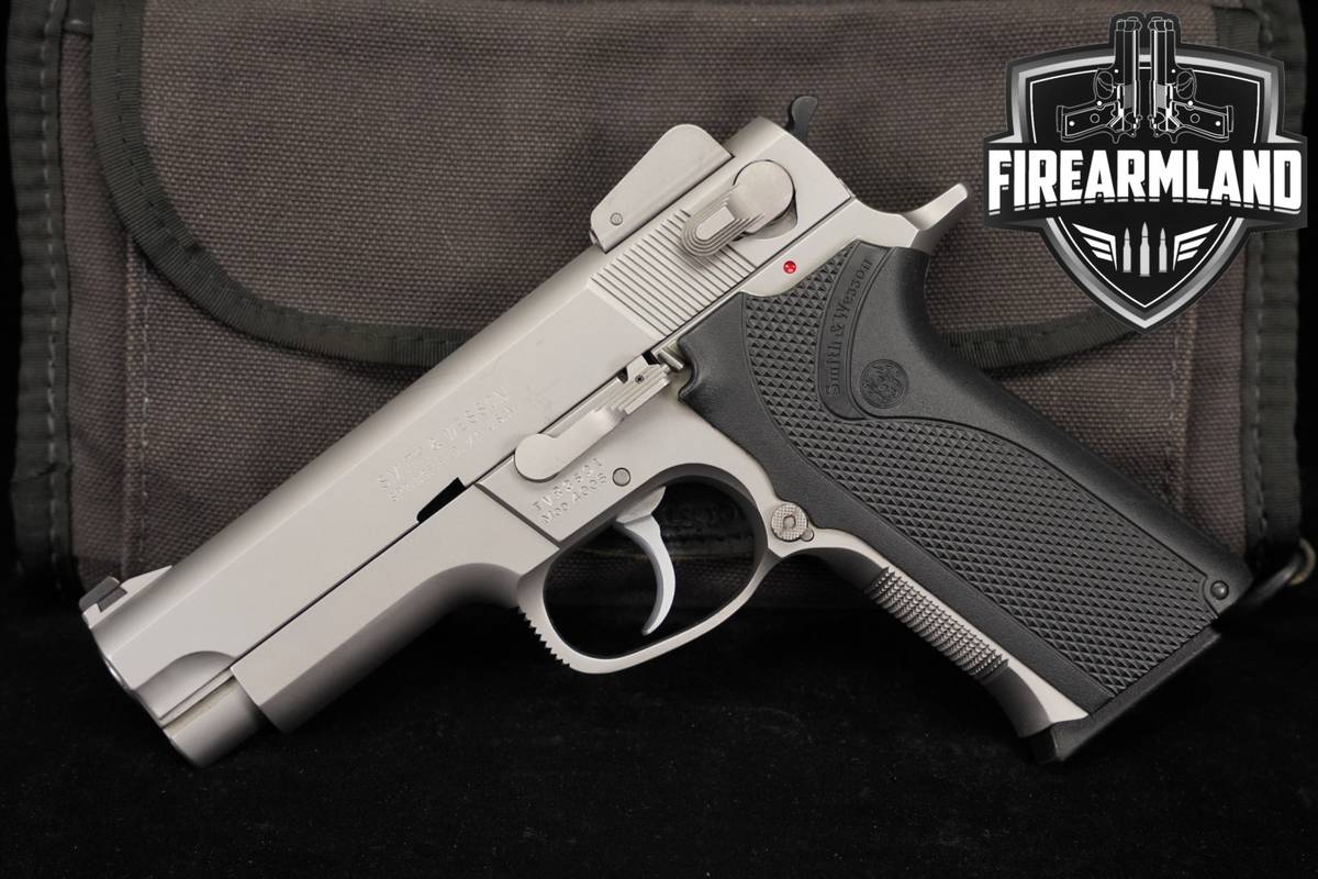 Smith & Wesson Model 4006 3rd Generation 40 S&W 4" Stainless DA/SA +CASE