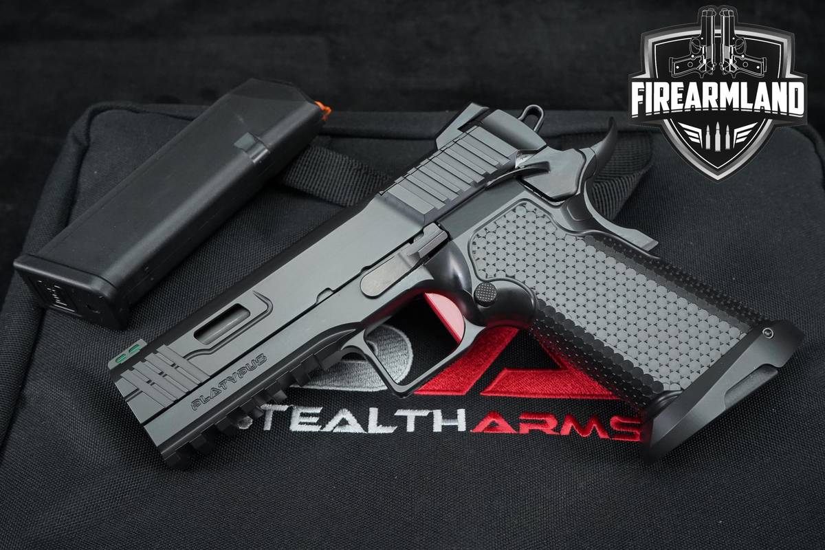 Stealth Arms Platypus 17 Commander 9mm 2011 4.25" +2 MAGS & ORIG CASE